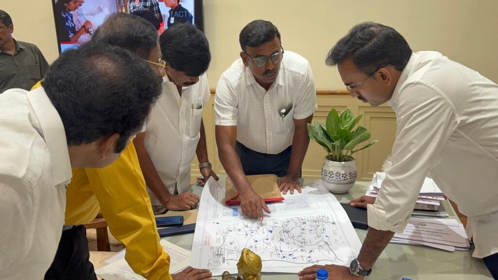 70 ஆண்டு கால கனவு நனவாகுமா? காவிரி – திருமணிமுத்தாறு இணைப்புத் திட்டம் குறித்து அதிகாரிகளுடன் அமைச்சர் அருண்ராஜ் ஆலோசனை