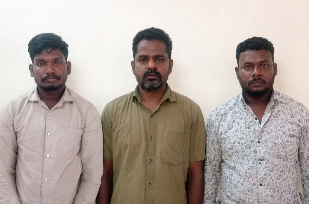 ராசிபுரம் அருகே வீட்டின் பூட்டை உடைத்து 7 பவுன் நகை திருட்டு; 3 பேர் கைது