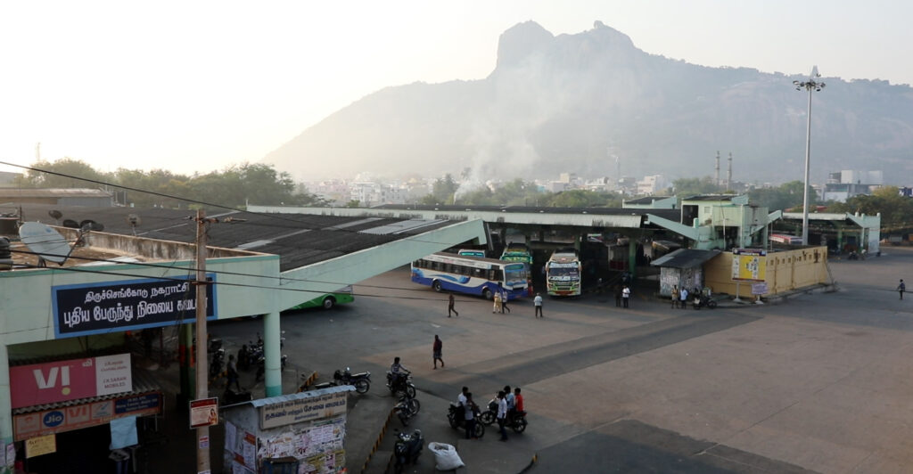 திருச்செங்கோடு பஸ் ஸ்டாண்டில் அதிர்ச்சி; காலாவதியான கூல்டிரிங்க்ஸ் விற்பனை? நடவடிக்கை எடுக்குமா உணவு பாதுகாப்புத்துறை?