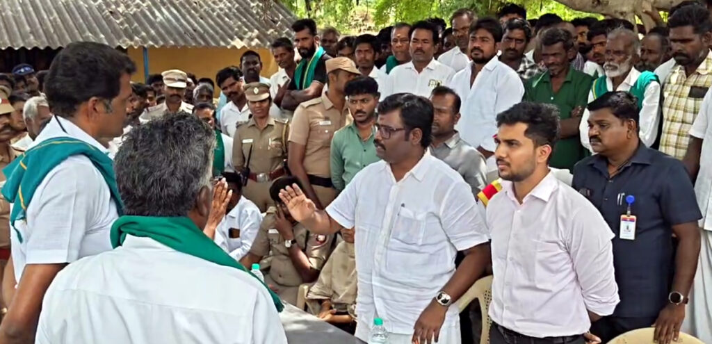 பட்டா, அடிப்படை வசதி கோரி பொதுமக்கள் போராட்ட எச்சரிக்கை; அமைச்சர், கலெக்டர் நேரில் பேச்சுவார்த்தை
